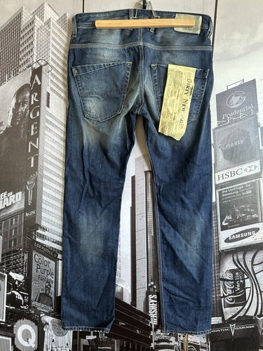 NEW Diesel Krooley 0880E Mens Jeans W30 L32 REG Slim Denim Distressed DNA - Picture 3 of 6