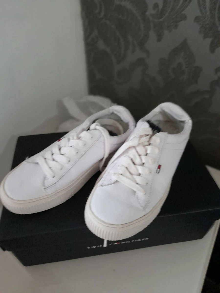Tommy hilfiger trainers size 5 deals