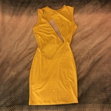 NWT BLVD COLLECTION YELLOW CUTOUT BACKLESS DRESS * SIZE M