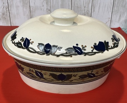 Mikasa Intaglio ARABELLA PATTERN 1.5 qt Casserole w/Lid - Picture 1 of 8