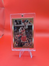 1998-99 Topps Michael Jordan #77 CHICAGO BULLS GOAT