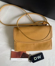 COACH VINTAGE YELLOW SWING ENVELOPE WALLET CROSSBODY 4873