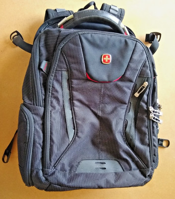 Swissgear 5358 Travel Tech Elite USB ScanSmart Laptop Backpack