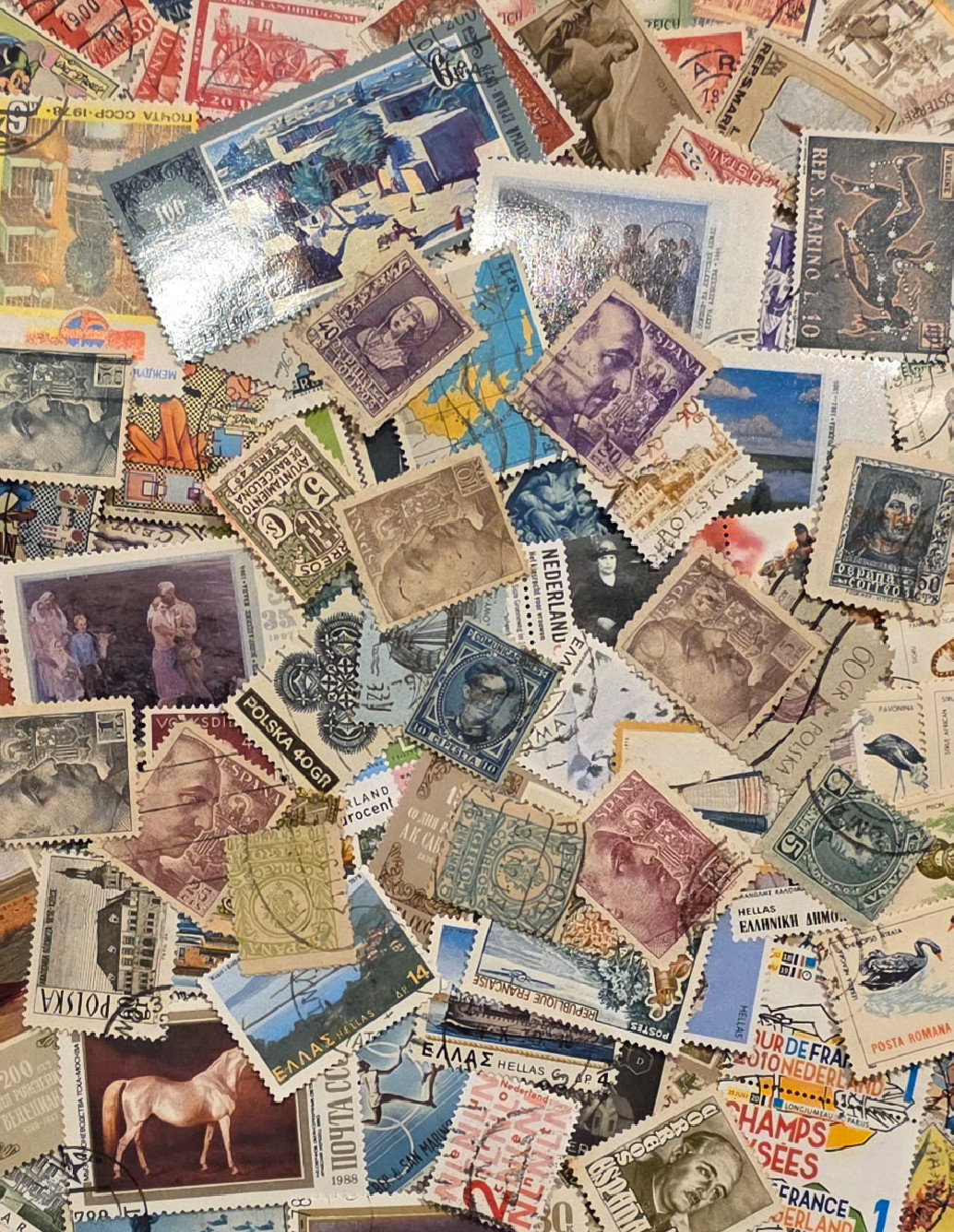 Worldwide Stamp Collection Lot (1000) - Mixed Foreign Vintage Used Off Paper