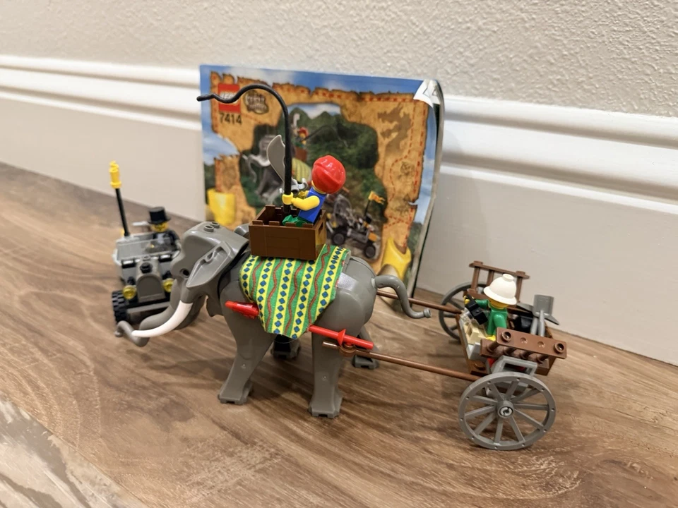 LEGO Adventurers: Elephant Caravan (7414) 100% Complete W/ Manual But No Cards - Image 3 of 4