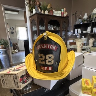 Decenton Denton 28 VFD Cairns & Brother Fire Helmet Shield Joe Koennig