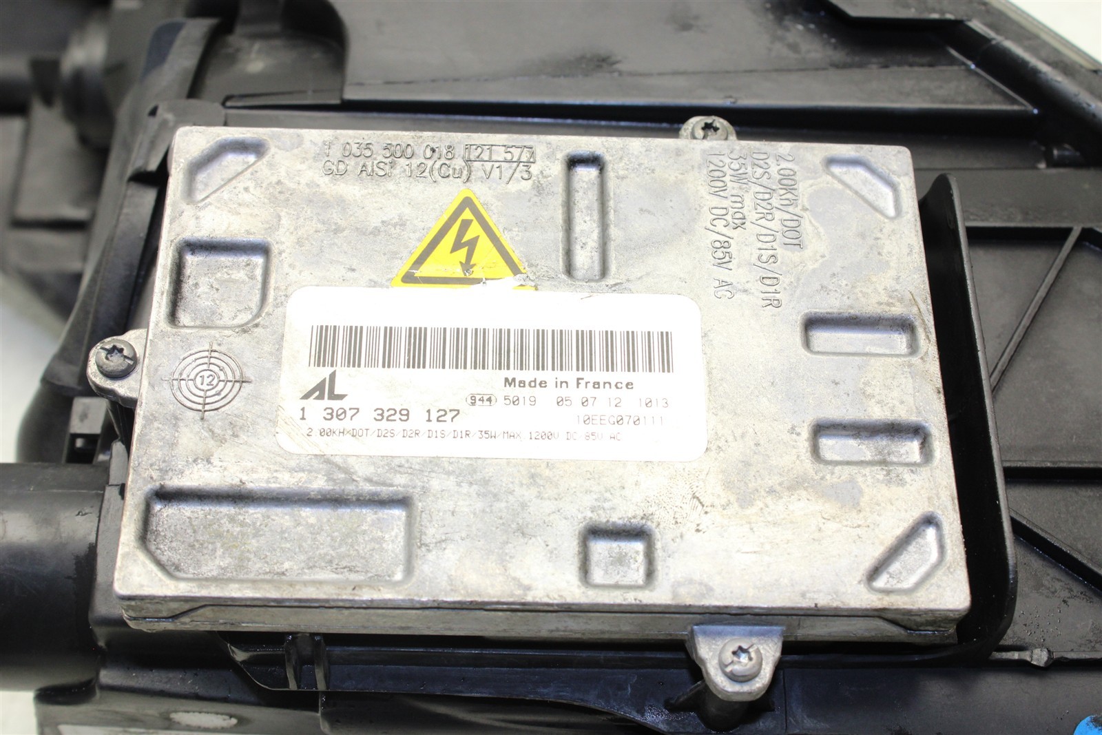 2013 Maserati GranTurismo Right Headlight Head Lamp DAMAGED TABS 47760748 13-17