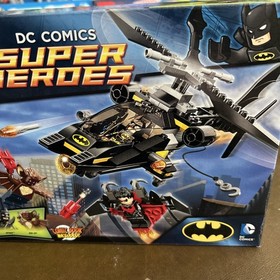 LEGO BATMAN MAN BAT ATTACK 76011 SEALED