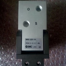 1PC New SMC MHW2-32D1-X4 Cylinder gripper in box