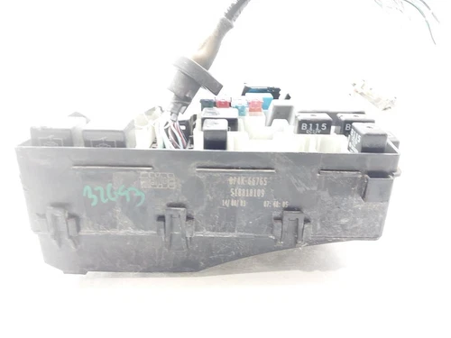 BP4K66765 Caja Reles/Fusibles para MAZDA 3 BERLINA (BK) 1.6 VVT Active 8348217 - Imagen 2 de 10