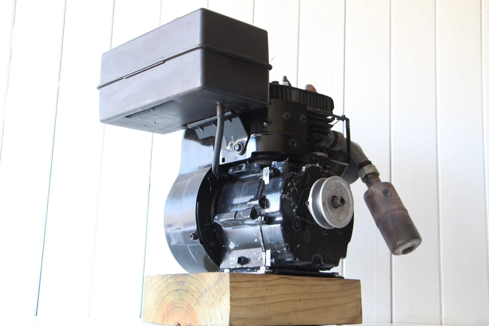 Motor Tecumseh Vintage ***** Negro ***** Fabricado en EE. UU. ***** Foto 3 de 4