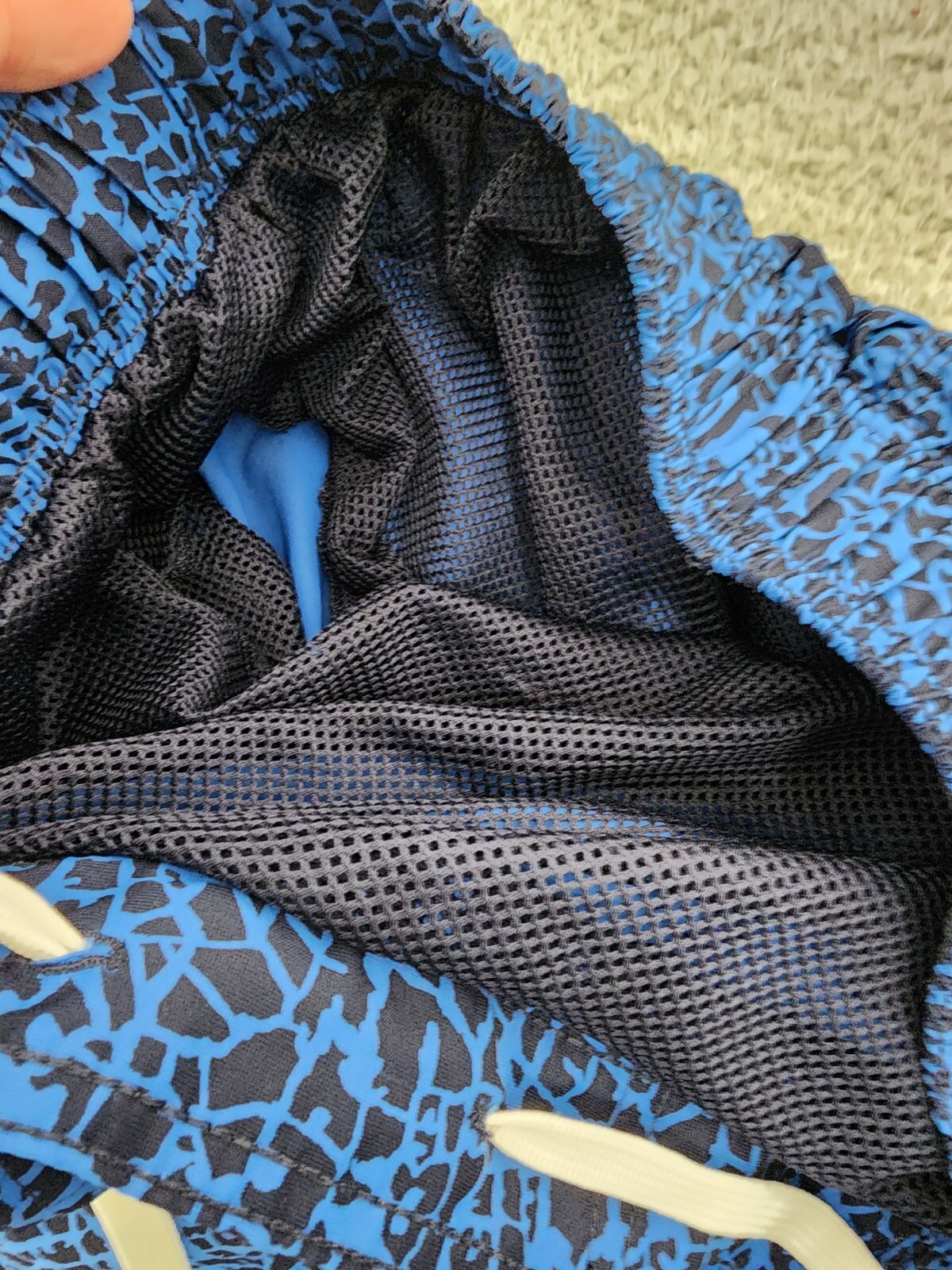Picture 3 of 10