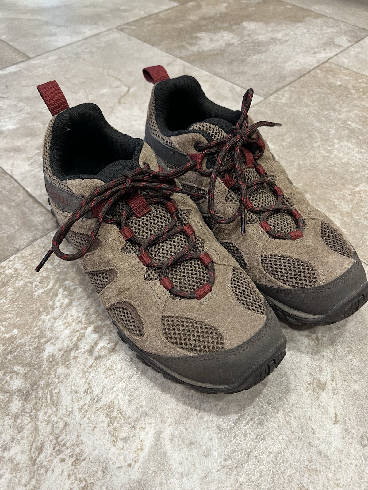 Scarpe da trekking Merrell da donna taglia 9 sneaker stivali Yokota 2 marrone marrone marrone attivo usate in ottime condizioni