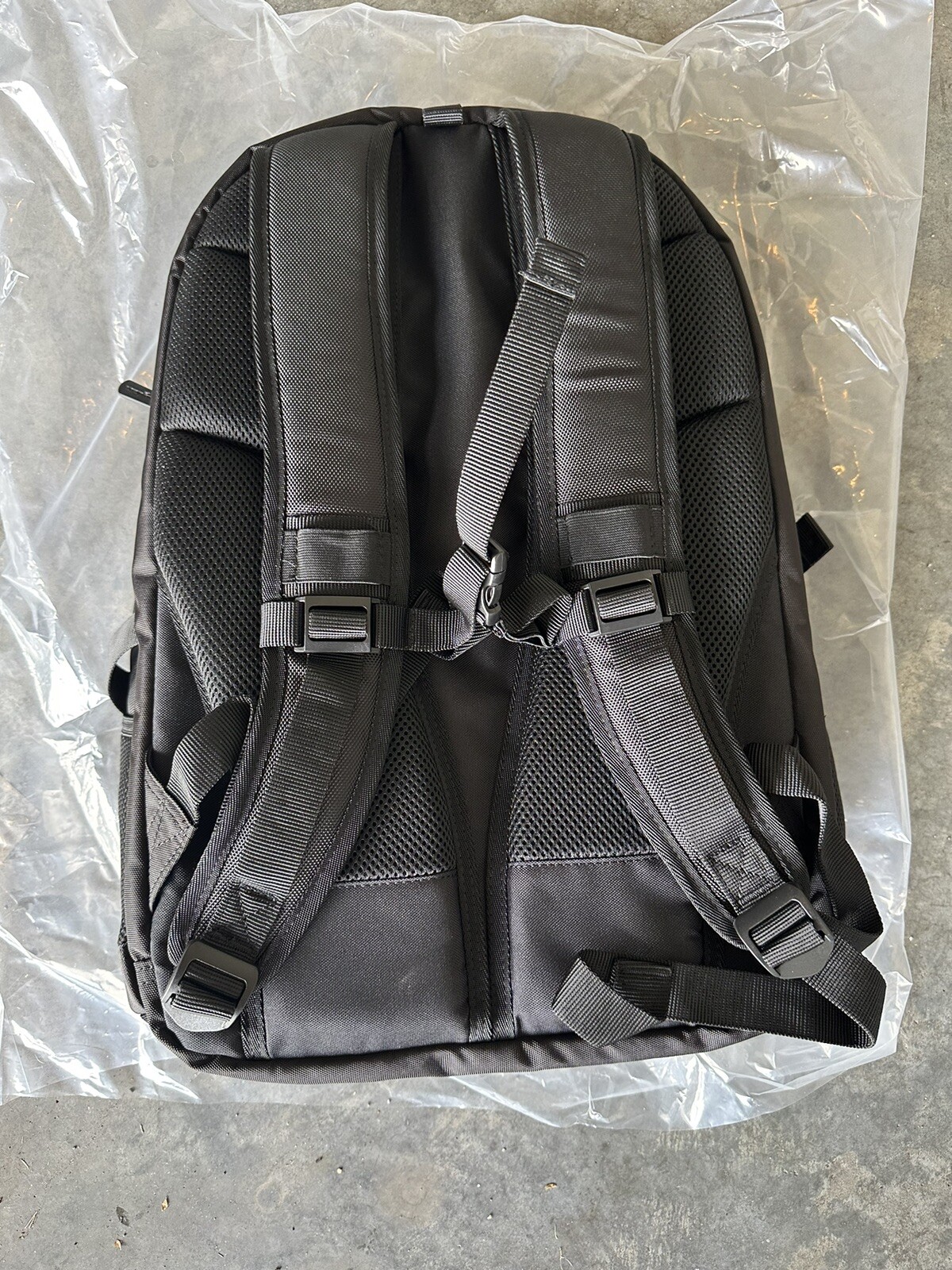 Amazon Basics Travel 17&rdquo; Laptop Computer Backpack *FAST SHIPPING*