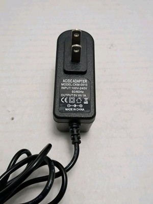 AC/DC Adapter CKM-0510 Universal Power Supply 100 -240v 50/60Hz Output 5v 1A