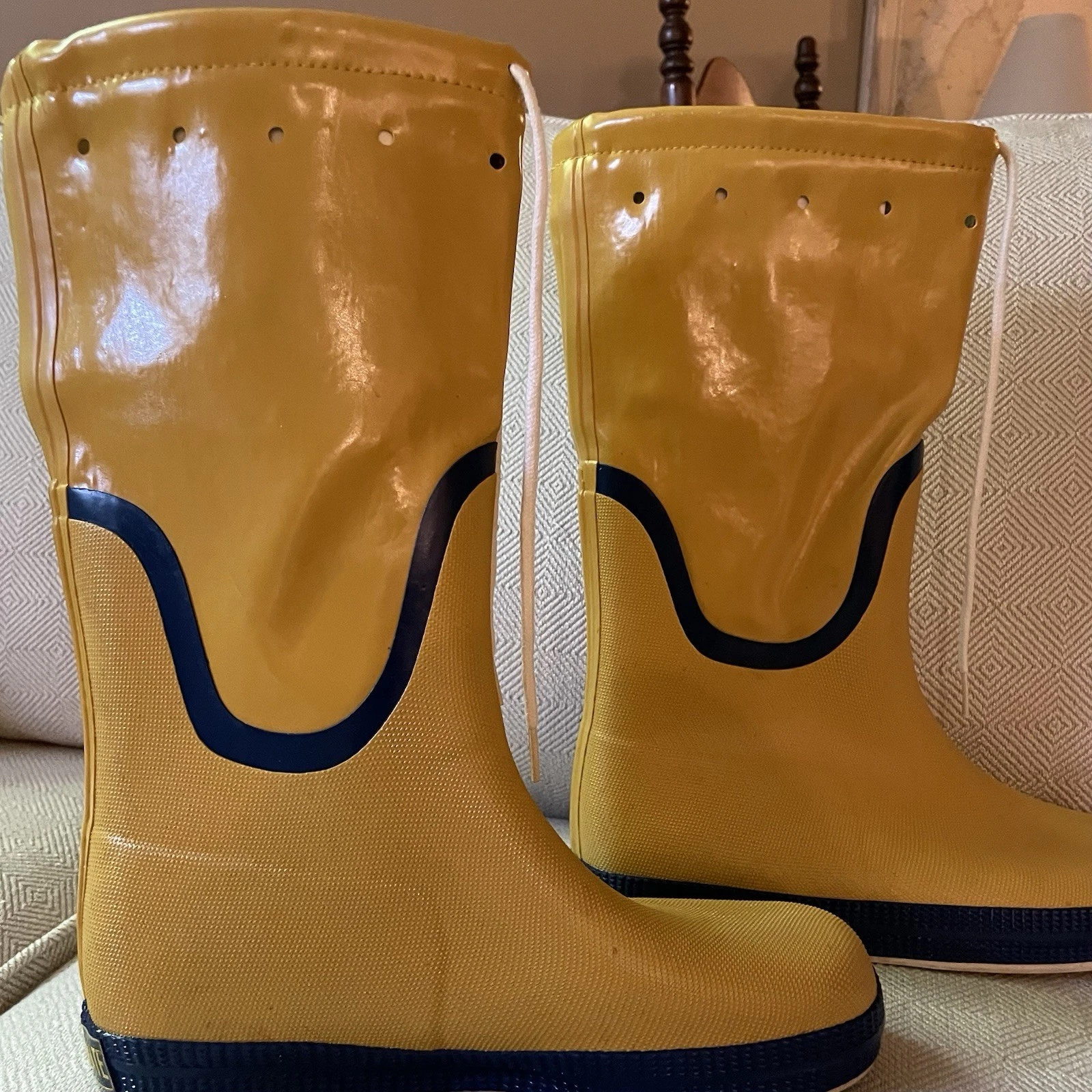 Deckmate Boating & Fishing Rubber Boots Yellow and Blue, Women’s Size 8M