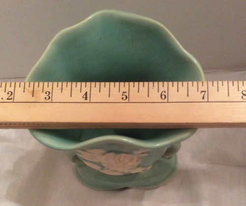 Vintage Weller USA Floral Cameo Design Art Pottery Vase Aqua Or Sea Glass Blue - Picture 7 of 7