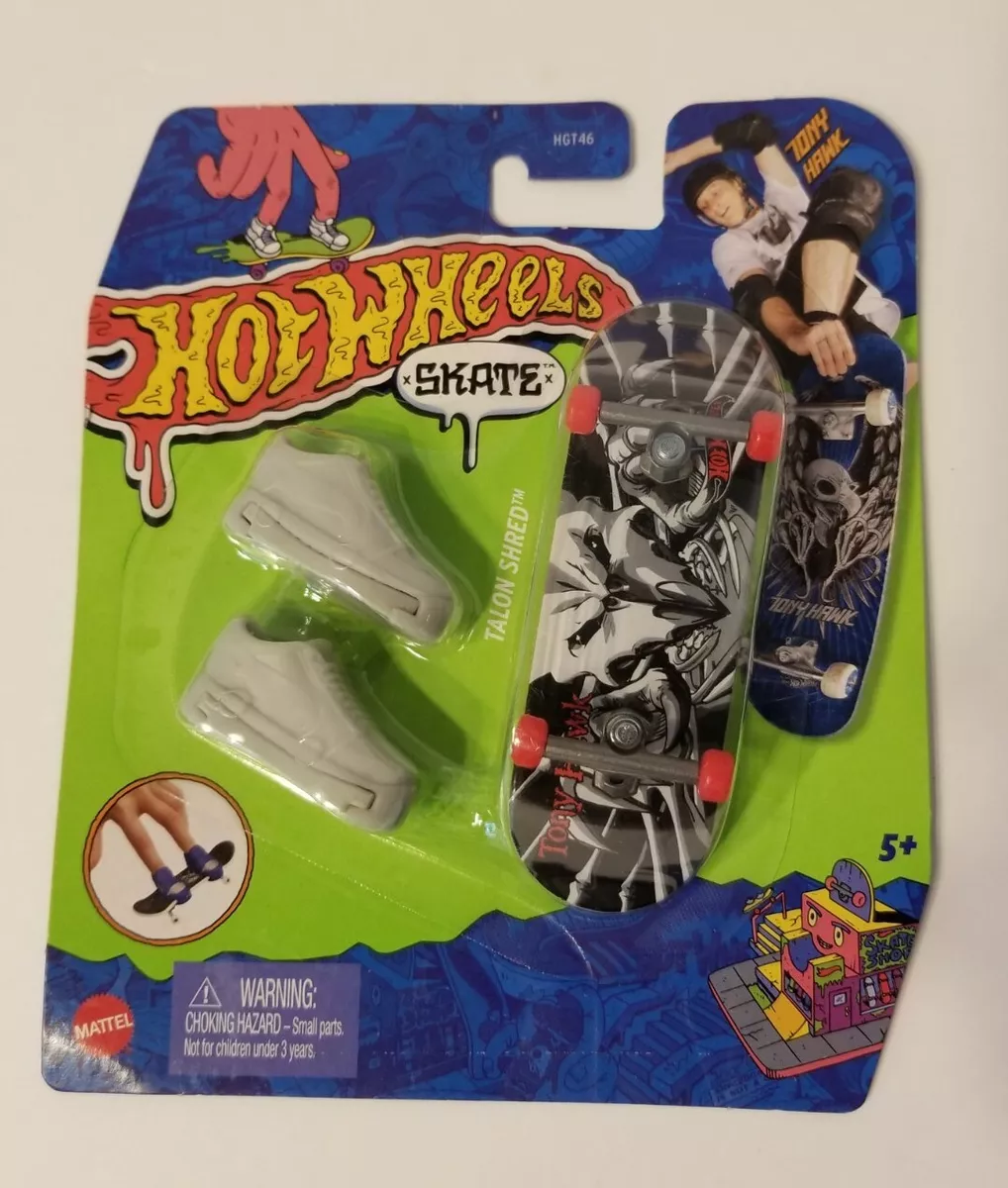 Hot Wheels Skate Tony Hawk Fingerboard & Skate Shoes, Toy for Kids