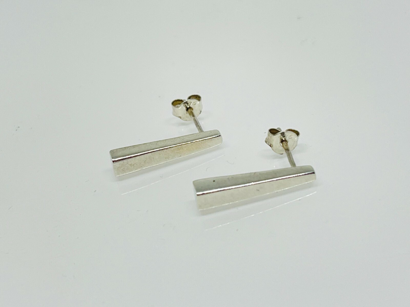 Gorgeous Solid Artistic Design Stud Earrings 925 … - image 7