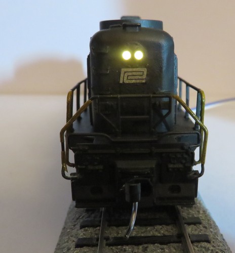 Atlas/Kato HO Penn Central RS-3 DC/DCC, Directional LED Lights, KD's Weathered - Picture 7 of 12