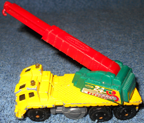 2000 MATCHBOX RESCUE CRANE 1:64 DIECAST VEHICLE W/ SWIVEL BASE & EXTENDING CRANE - Picture 8 of 8
