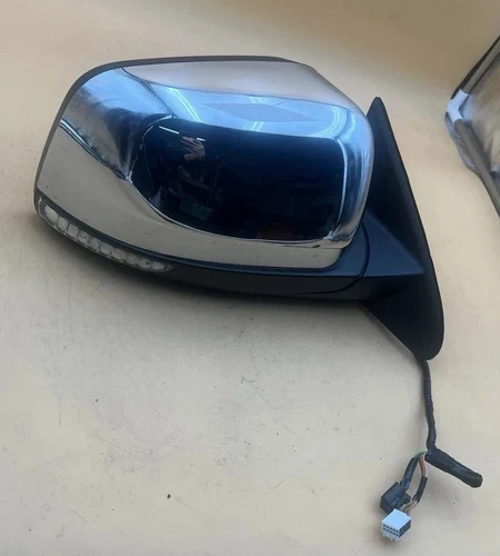 2011–2018 Jeep Grand Cherokee Right Passenger Side View Mirror Chrome