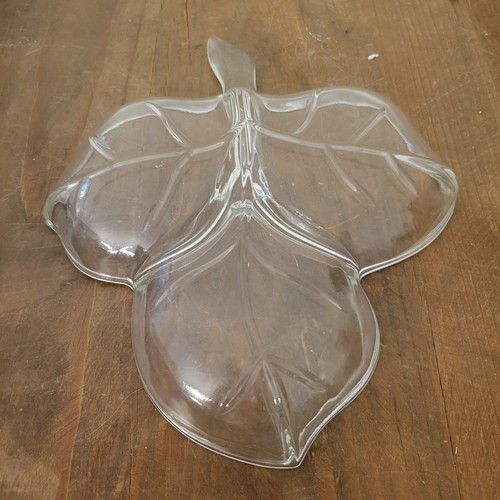 Clear Glass Maple Leaf Divided Dish Tray Candy ,Nuts ,Pickles Trinket , Keys - Picture 5 of 6