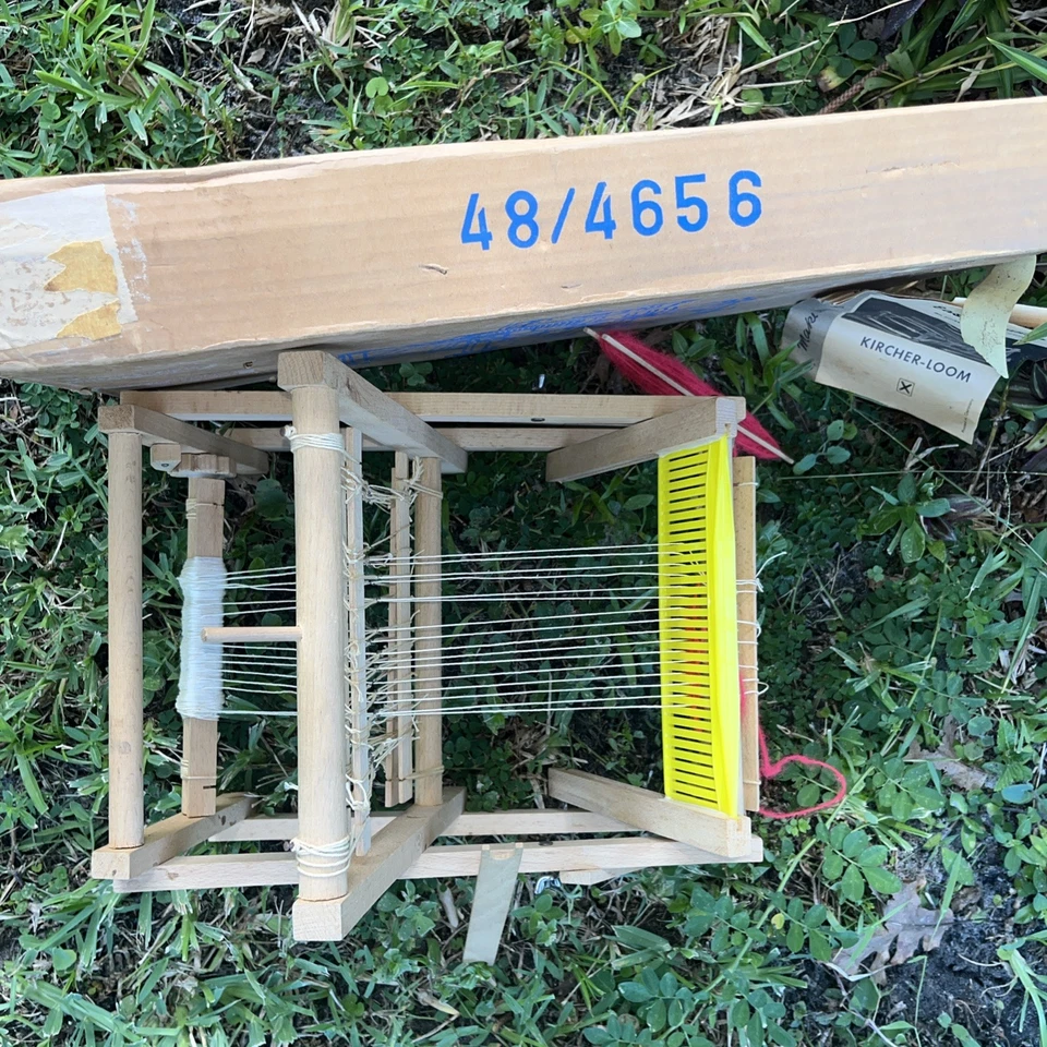 Vtg KAYanEE Kay Anee Weaving Loom Tabletop German Kircher Loom Germany W/Box! + - Image 3 of 4