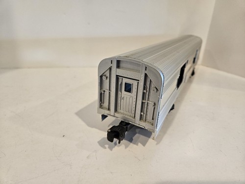 Lionel 6-9570 Pennsylvania Aluminum Baggage Car Railway Express Agency (REA) -LN - Picture 6 of 6