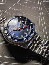 Seiko 5 Sports SSK003 GMT Automatic Blue Dial Batman Bezel 4R34 Box Mens Watch
