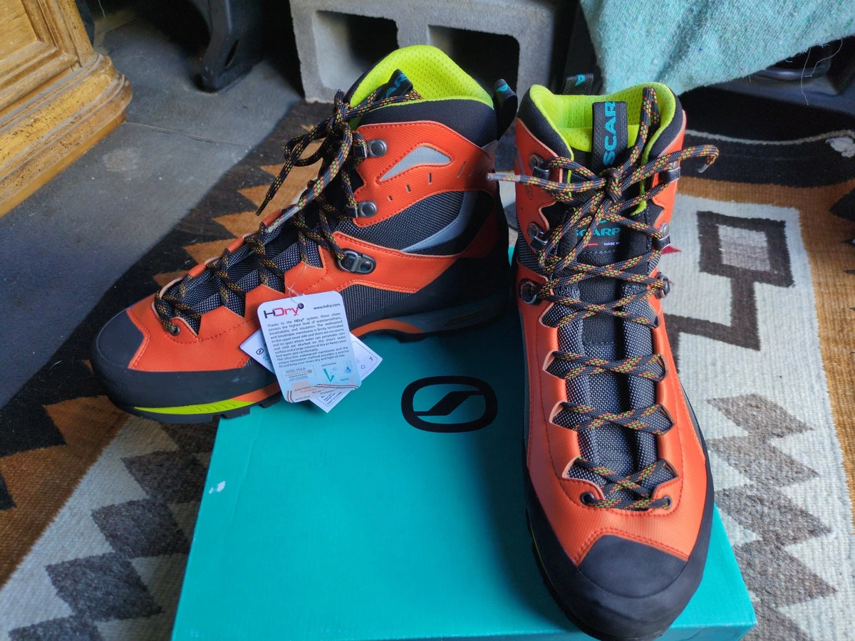 Scarpa Charmoz Pro GTX Hiking Boots Size 10.5M Size 45 mountaineering, ice climbing boots from Scarpa. The  main image 3