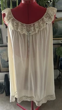 Vintage Shadowline Nightie Nightgown Nylon Cream Lace Baby Blue Ribbon Size L