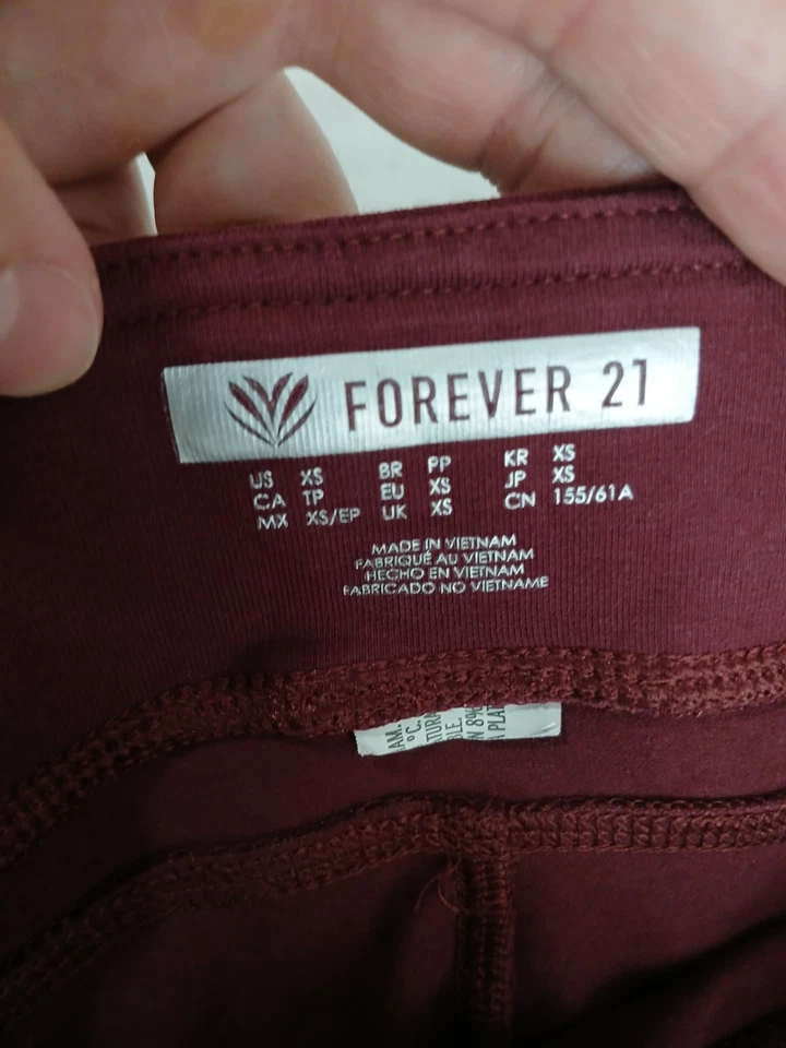 Pantalón Legging Forever 21 Mujer Talla XS (Dos Piezas) Verde y Tinto Vino. Foto 3 de 4