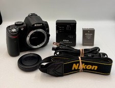 【OTTIME CONDIZIONI】Nikon D5000 nero fotocamera solo corpo (5.190 otturatori) caricatore ♯K0001