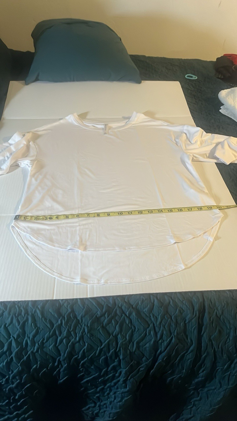 Fabletics White Pull Over Top Size Small - image 4
