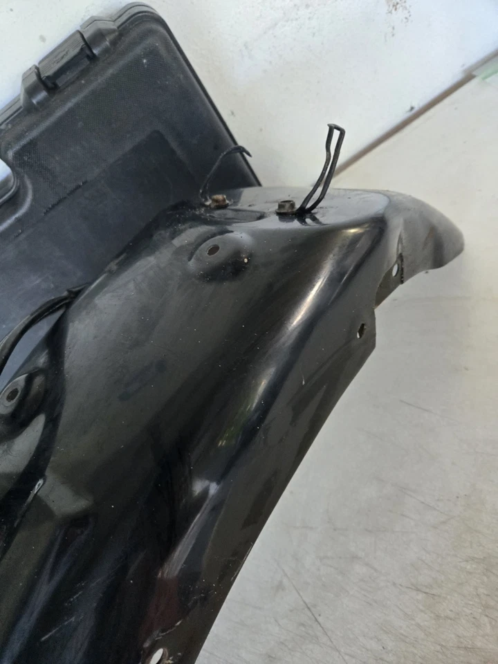 Suzuki Boulevard S50 Intruder Vs800 Rear Fender - Image 3 of 4