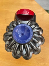 Dyson V7 V8 cordless vacuum cleaner cyclone and battery vgc