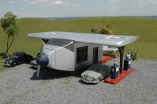 Bachmann 35201 HO Assembled Airplane Gas Station Roadside U.S.A. Building
