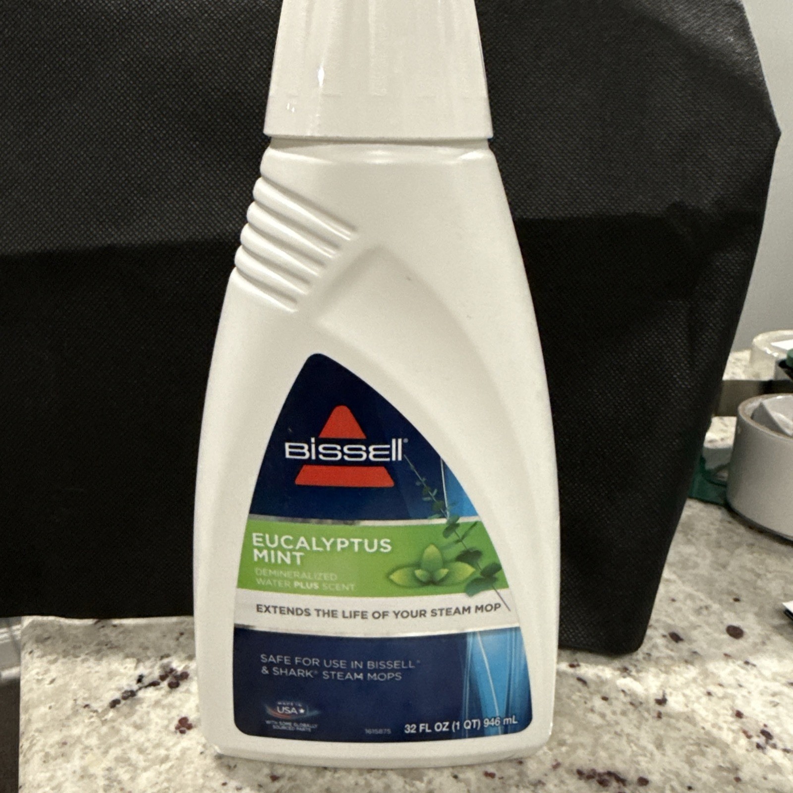 Bissell Eucalyptus Mint DEMINERALIZED STEAM MOP Water, 32 Ou