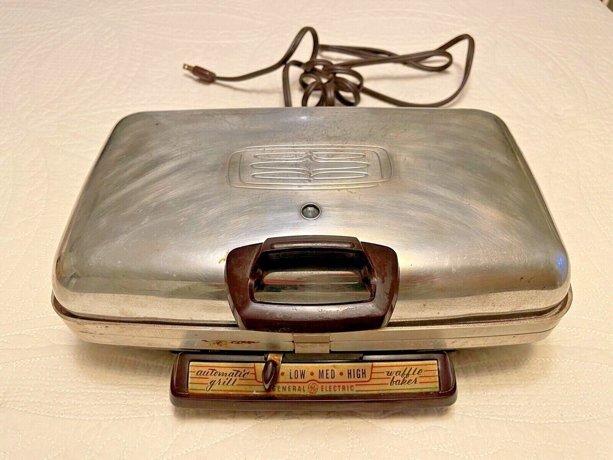 Vintage GE Automatic Grill & Waffle Baker 14G42 Chrome USA Vintage GE Automatic Grill & Waffle Baker 14G42 Chrome USA