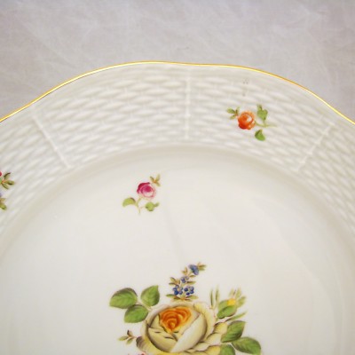 Herend PETIT BOUQUET DE ROSE PBR/524 Dinner Plate(s) 10 1/8