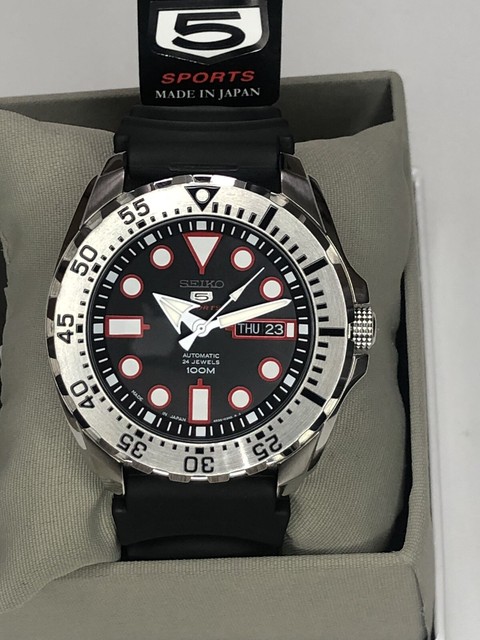 Rubber Strap Divers Style SRP555J1 