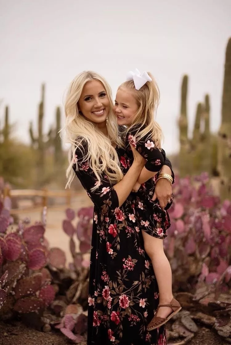 mom daughter matching dresses