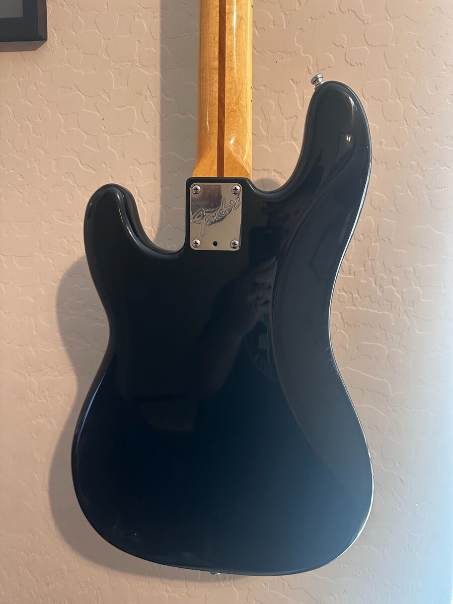 Vintage Fender Precision Bass 1983 Fullerton Factory Origin Vintage Fender Precision Bass 1983 Fullerton Factory Origin
