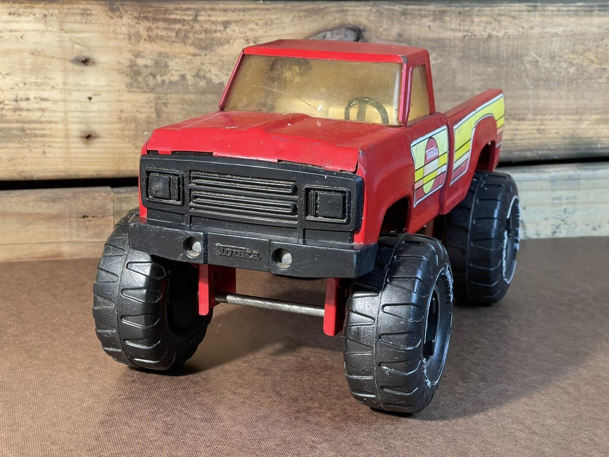 Vintage 1970s Tonka Red 4X4 Big Country High Boy Pick Up Vintage 1970s Tonka Red 4X4 Big Country High Boy Pick Up