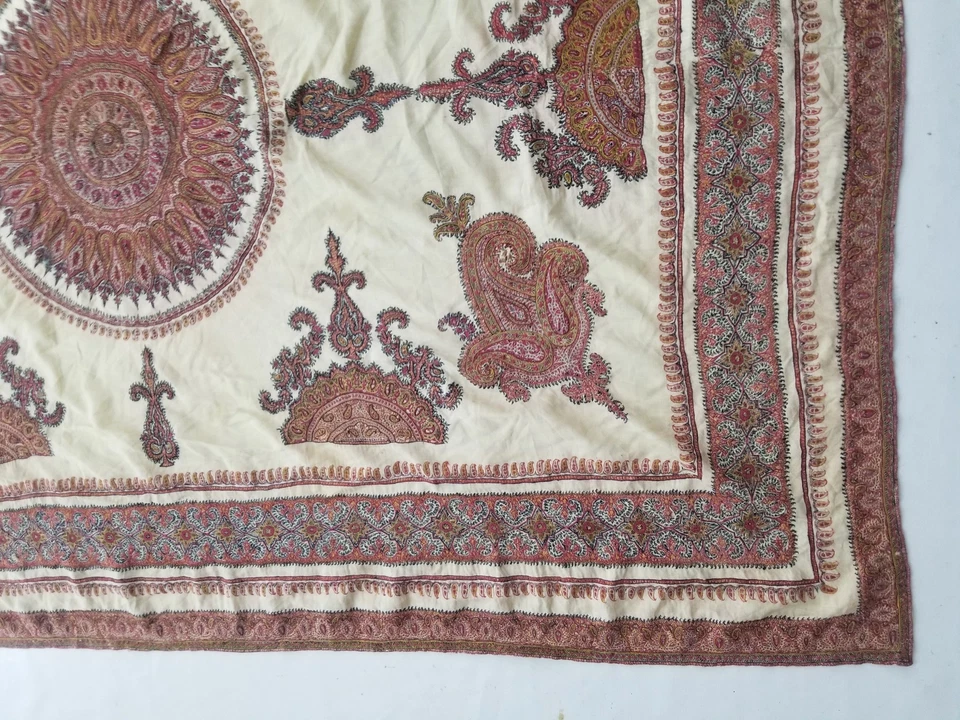 Vintage Traditional Kashmiri Hand Embroidered Paisley Design Fragment 160x148cm - Image 3 of 4