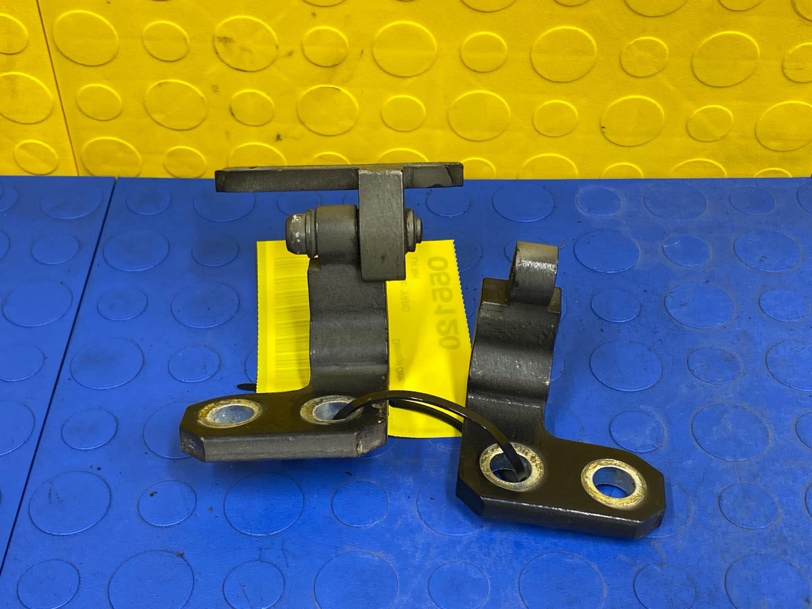 08 09 10 11 12 BENTLEY Continental GT Front Left Door Hinge Set OEM 3D4831402A