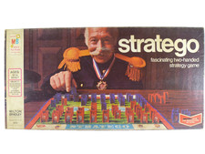 Stratego Vintage Board Game 1975 Milton Bradley Made In The USA 120040 Complete