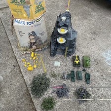 RARE Marx NAVARONE Playset  Army Men  More---Incomplete Read Description