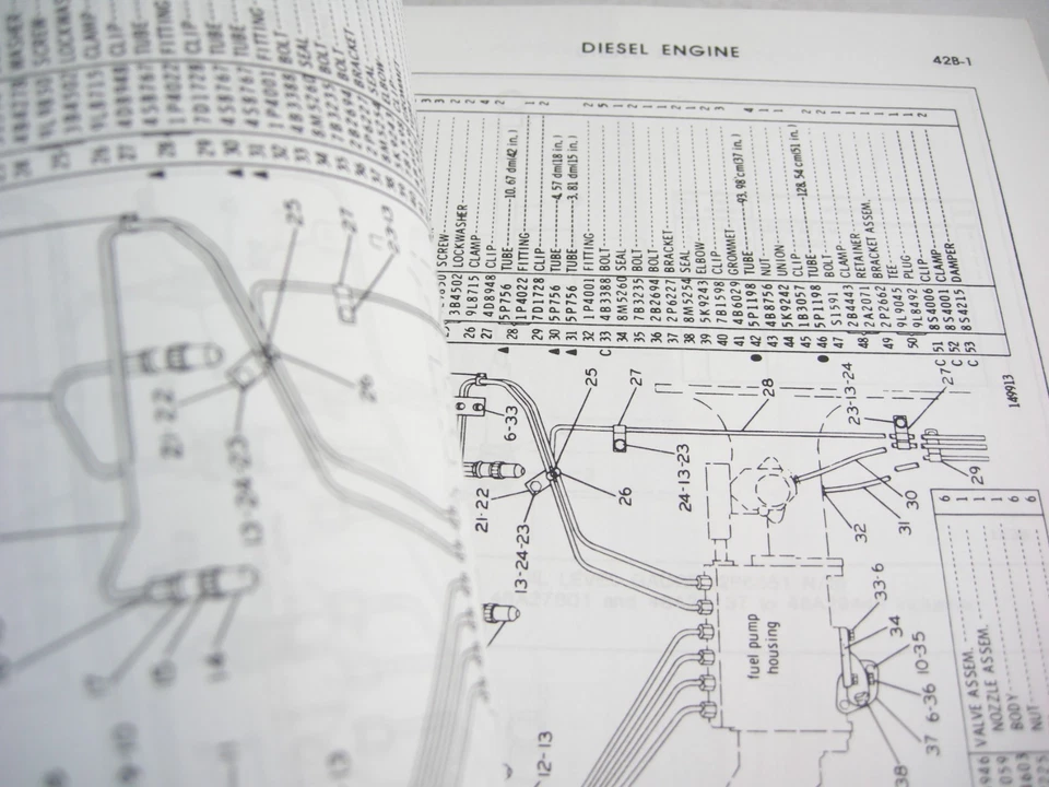 Caterpillar CAT D8H Track Type Tractor Dozer Bulldozer Parts Manual 46A24433 - Image 3 of 4